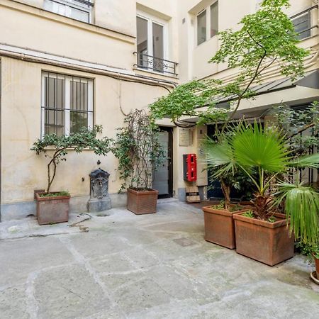 Studio In The Marais District - Paris - Welkeys Apartment Exterior foto